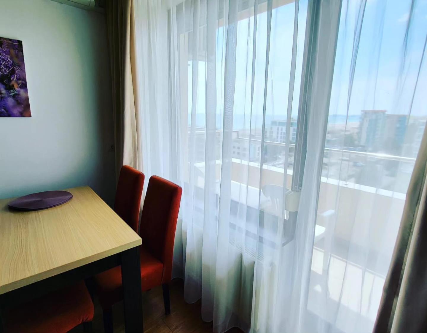 Seaview Cancun Apartments Summerland Mamaia Buitenkant foto