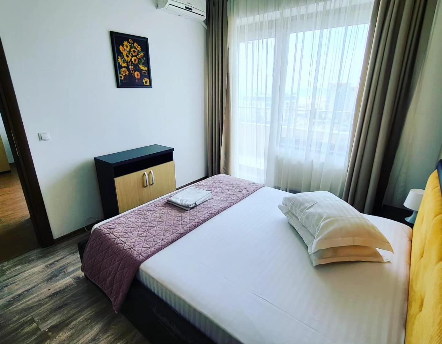 Seaview Cancun Apartments Summerland Mamaia Buitenkant foto